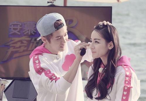 狗仔爆料鹿晗迪丽热巴视频,鹿晗迪丽热巴亲密互动视频曝光